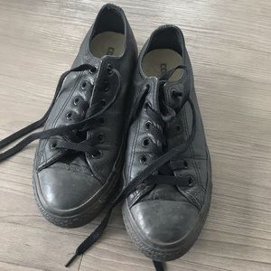 Black leather Converse EUC